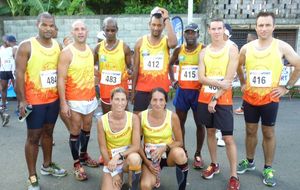 Lougarou 2012 - Une partie des 16 aiglonistes présents sur la course (participation record)