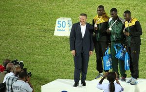 CARIFTA - Sergueï Bubka et le podium triple saut U18 (avec le surinamien Van Assen à plus de 16m)