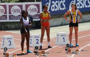 Valence 18 juillet - Audrey au départ de sa série du 100m
