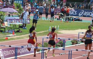 Albi 2015 - Audrey en finale du 100m haies JUF