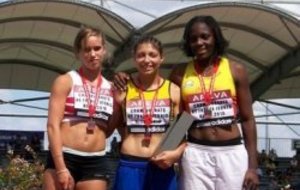 Lénora et Audilia sur le podium