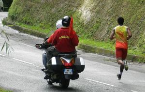 Souvenir 2012 - Etape 4 - Dernière descente vers l'étape 5