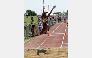 France CA/JU - 21 juillet - Lynda - finale du triple saut juniors