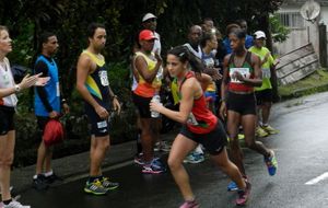 Souvenir 2013, les filles - relais Mairie Sportive en 2e position