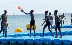 Stage Noël 2013 - 1h30 d'une sorte de rugby-basket pour terminer 