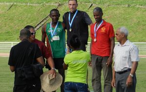 Championnats de cross 2014 - Podium V1, David 1, Louis-Michel 3 (le robertin Patrice Capitaine 2)