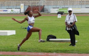 CARIFTA - Axelle Eugénie 2e du triple U18