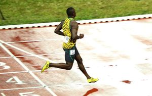 CARIFTA - Séries du 200m U20, Minzie relaché en 20s81