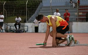 Meeting 2014 - Départ 4x100m H avec Nicolas Valsin