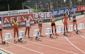 Valence 19 juillet - Demi du 100 haies cadettes au départ avec Audrey au 7