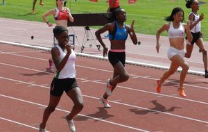 Valence 19 juillet - Série du 200 cadettes avec Axelle lambert (Eclipse) et Emmanuelle Duval (Gauloise)