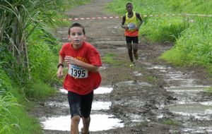 Cross Gauloise - Eléran et Mario 4e et 5e à l'arrivée