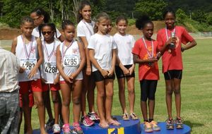 Championnats de cross 2015 - Les poussines 3es par équipe (Célia et Auriane, manquent Emilie et Elodie)