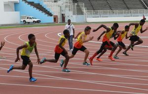 Champ BE/MI - 100m BEM avec Rodolphe, Baptiste (3e), Mario (2e) et Daveed.