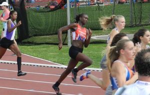 Albi 2015 - Ericka Anin de l'AC Saléen en série du 200m CAF