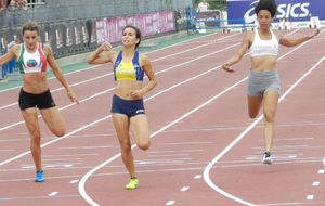 Albi 2015 - Emmanuelle Duval 6e de la finale du 200m JUF