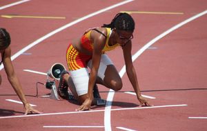 Albi 2015 - Audrey en finale du 100m haies JUF