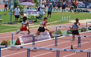 Albi 2015 - Audrey en finale du 100m haies JUF